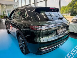 2026 Geely EX5 Гибрид EM-R, зелёный, 3829990 рублей, вид 4