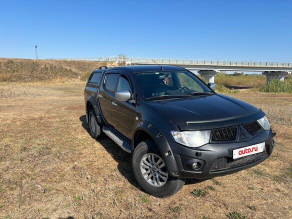 2011 Mitsubishi L200 IV, серый, 1200000 рублей - вид 7