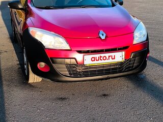 2010 Renault Megane III, красный, 645000 рублей, вид 4