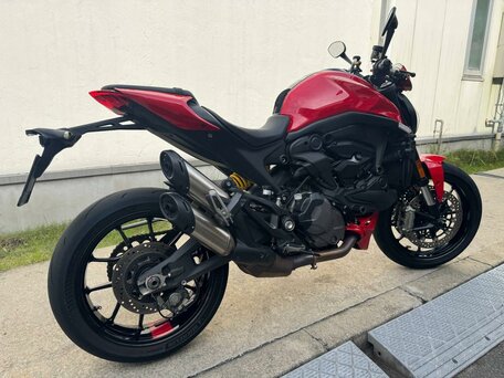 2023 Ducati Monster 937, красный, 877000 рублей, вид 3