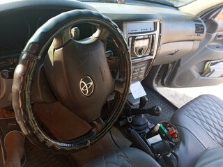2006 Toyota Land Cruiser 100 Series Рестайлинг 2, серебристый, 1850000 рублей, вид 3