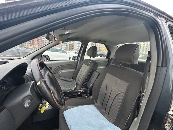 2009 Renault Logan I, серый, 450000 рублей - вид 6