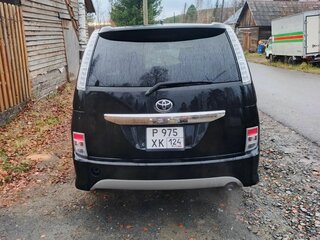2013 Toyota ISis I Рестайлинг, чёрный, 1800000 рублей, вид 3