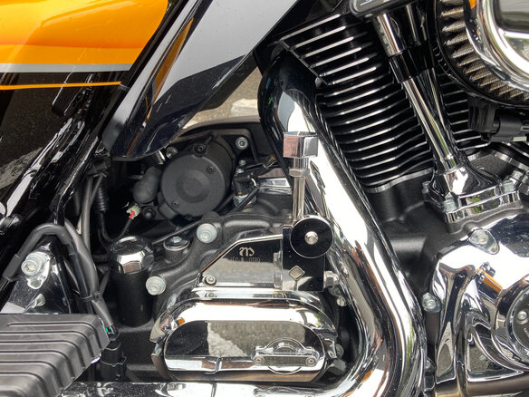 2022 Harley-Davidson CVO Road Glide Limited, жёлтый, 3230000 рублей - вид 6