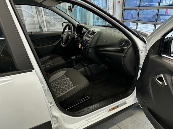 2026 Lada (ВАЗ) Granta Cross I Рестайлинг, белый, 1196000 рублей - вид 19