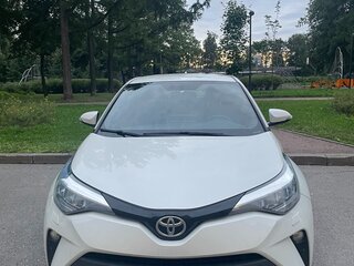2019 Toyota C-HR I Рестайлинг, белый, 2100000 рублей, вид 3