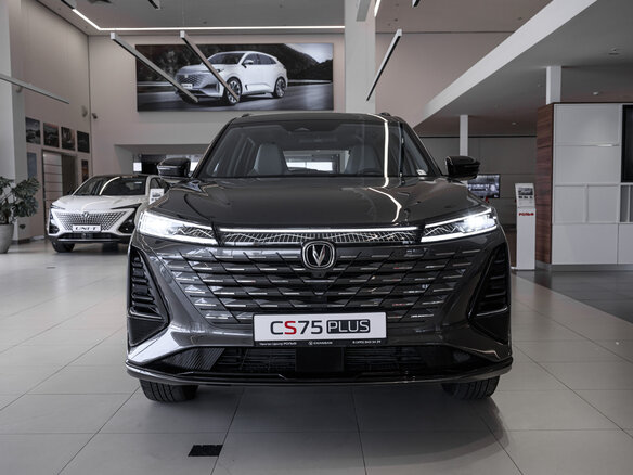 2024 Changan CS75 Plus III, серый, 2900000 рублей - вид 3