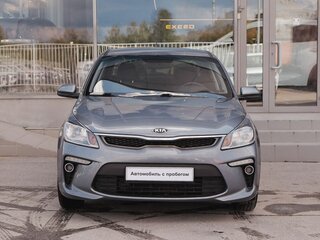 2019 Kia Rio IV, серый, 1345000 рублей, вид 2