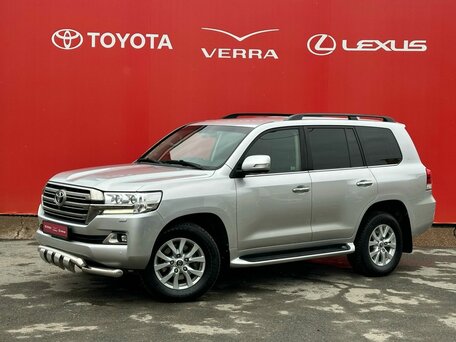 Toyota Land Cruiser 200 Series Рестайлинг 2