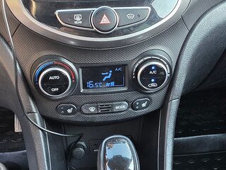 2015 Hyundai Solaris I Рестайлинг, белый, 1250000 рублей, вид 5