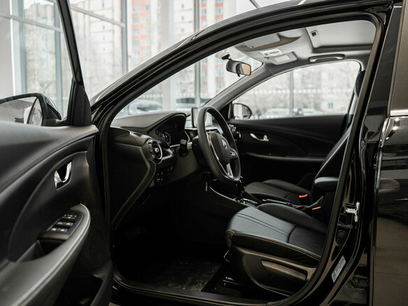 2024 Changan Alsvin, чёрный - вид 13