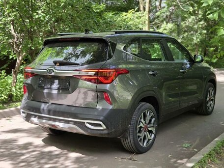 2022 Kia Seltos I, серый, 1980000 рублей, вид 3