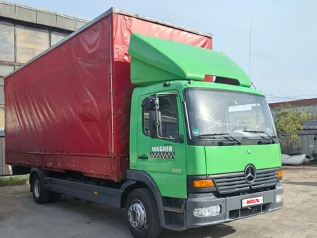 1999 Mercedes-Benz Atego, зелёный, 2200000 рублей, вид 2