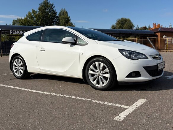 2014 Opel Astra GTC J Рестайлинг, белый - вид 9