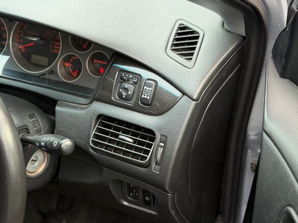 2001 Mitsubishi Lancer Cedia IX, серебристый - вид 21