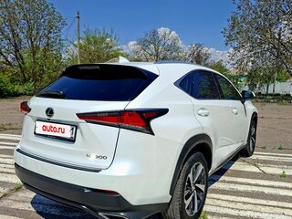 2021 Lexus NX 300 I Рестайлинг, белый, 3500000 рублей, вид 5
