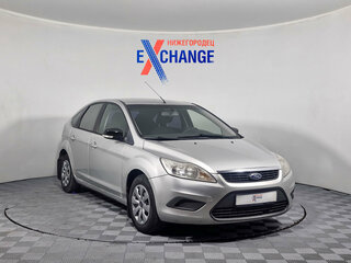 2010 Ford Focus II Рестайлинг, серебристый, 493000 рублей, вид 2