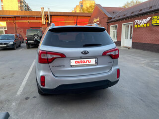 2013 Kia Sorento II Рестайлинг, серебристый, 1450000 рублей, вид 2