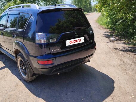 2010 Mitsubishi Outlander II Рестайлинг, синий, 840000 рублей, вид 4
