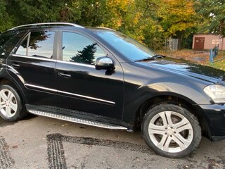 2008 Mercedes-Benz M-Класс 320 II (W164), чёрный, 1399000 рублей, вид 4