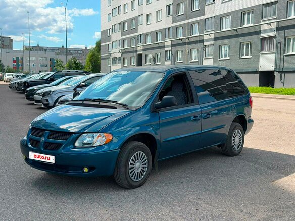 2001 Dodge Caravan 3-speed IV, зелёный - вид 1
