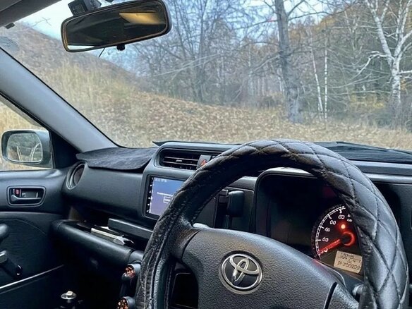 2017 Toyota Probox I Рестайлинг, серебристый, 850000 рублей - вид 6