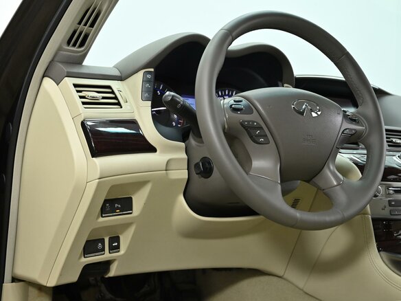 2015 Infiniti Q70 I Рестайлинг, коричневый - вид 6