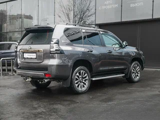 2022 Toyota Land Cruiser Prado 150 Series Рестайлинг 3, серый, 7100000 рублей, вид 4
