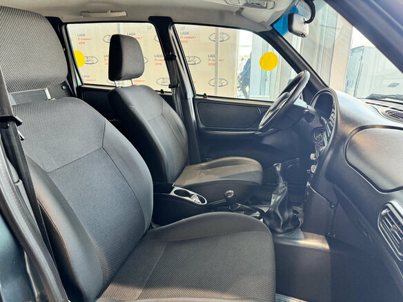 2018 Chevrolet Niva I Рестайлинг, зелёный, 655000 рублей - вид 8