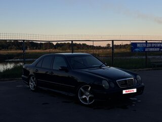 1999 Mercedes-Benz E-Класс 240 II (W210, S210) Рестайлинг, чёрный, 290000 рублей, вид 2