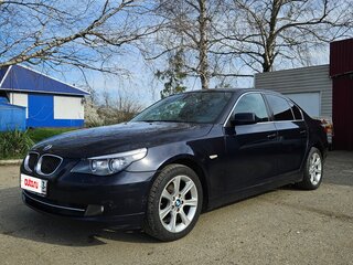 2009 BMW 5 серии 525i V (E60/E61) Рестайлинг, синий, 950000 рублей, вид 2