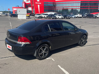 2011 Opel Astra H Рестайлинг, чёрный, 550000 рублей, вид 3