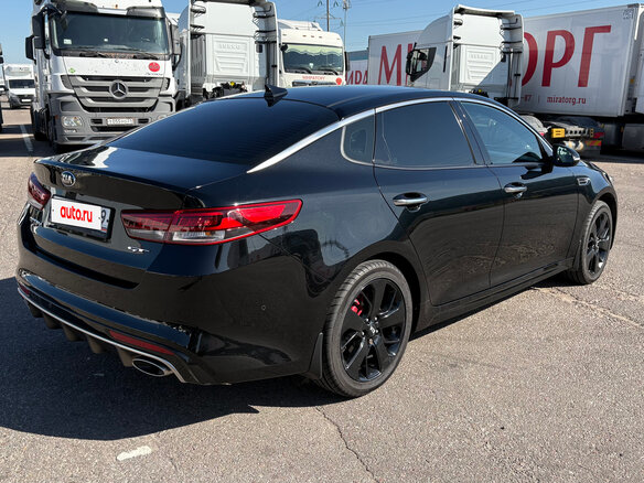 2017 Kia Optima IV, чёрный, 2200000 рублей - вид 4