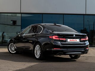 2018 BMW 5 серии 540d xDrive VII (G30/G31/G38), чёрный, 4200000 рублей, вид 2