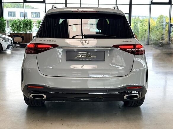 2025 Mercedes-Benz GLE 300 d II (V167) Рестайлинг, серый - вид 4
