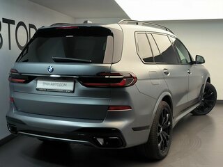 2026 BMW X7 40d I (G07) Рестайлинг, серый, 19670000 рублей, вид 4