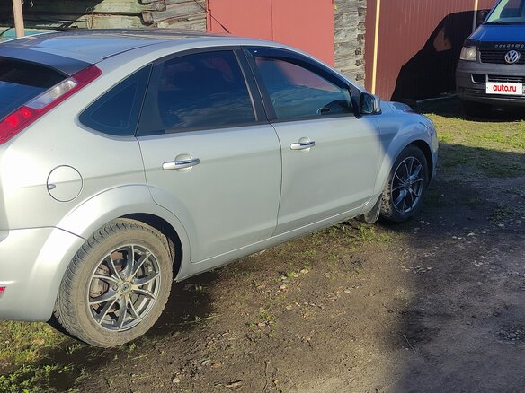 2011 Ford Focus II Рестайлинг, серебристый, 575000 рублей - вид 7