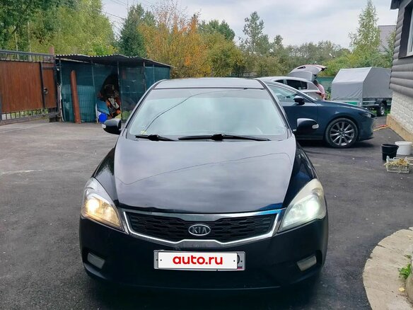 2012 Kia Ceed I Рестайлинг, чёрный, 750000 рублей - вид 1