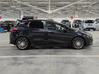 2016 Kia Ceed II Рестайлинг, чёрный, 1049000 рублей, вид 4