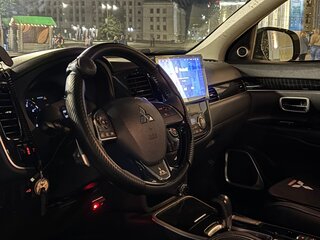 2022 Mitsubishi Outlander III Рестайлинг 3, белый, 3500000 рублей, вид 5