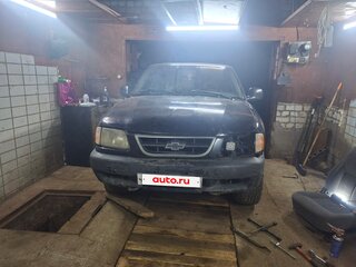 1998 Chevrolet Blazer II Рестайлинг, чёрный, 250000 рублей, вид 3