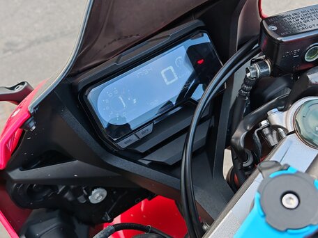 2019 Honda CBR 650R, красный, 850000 рублей, вид 5