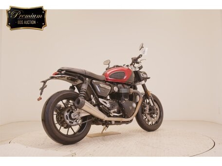 2024 Triumph Speed Twin, красный, 1220000 рублей, вид 3