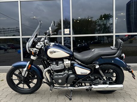 2026 Royal Enfield Super Meteor, пурпурный, 792000 рублей, вид 5
