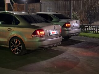 2015 Volkswagen Polo V Рестайлинг, бежевый, 860000 рублей, вид 4