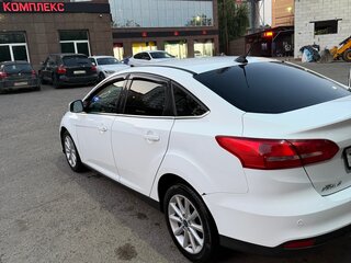2017 Ford Focus III Рестайлинг, белый, 1200000 рублей, вид 4