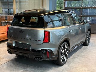 2026 Mini Countryman JCW John Cooper Works III, серебристый, 7790000 рублей, вид 3