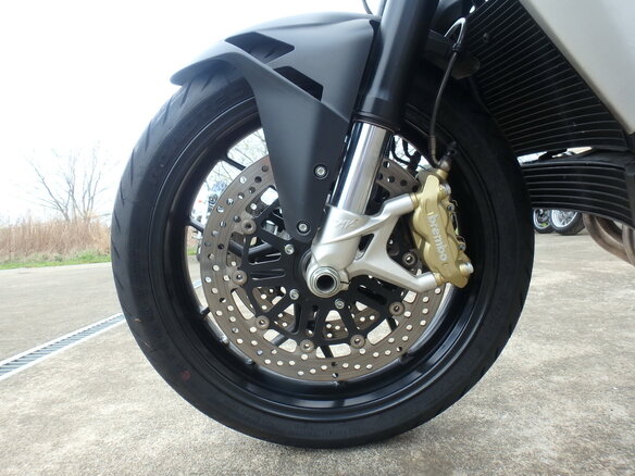2013 MV Agusta Brutale 675, красный, 510000 рублей - вид 9