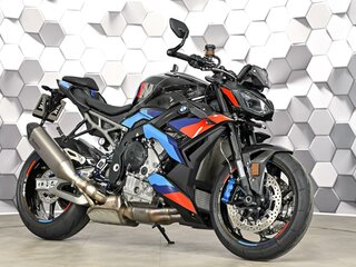 2025 BMW M 1000 R, чёрный, 2899000 рублей, вид 1