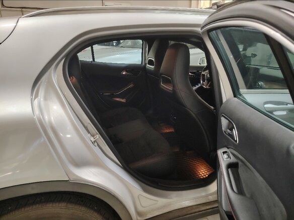 2015 Mercedes-Benz GLA 200 I (X156), серебристый, 1700000 рублей - вид 5